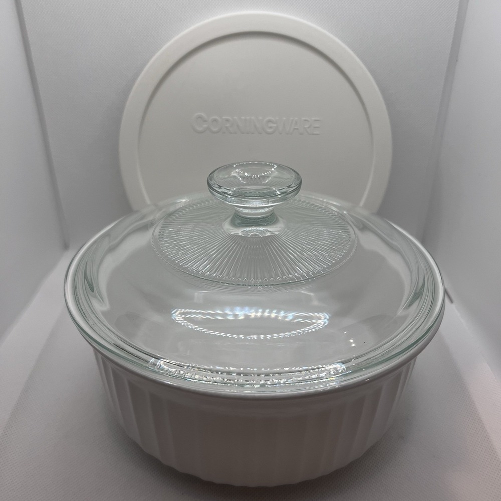 CorningWare French White 1.5 Qt Round Casserole Dish w/ Pyrex & Plastic Lid